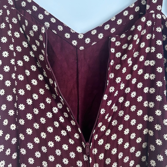 Cleobella Finley Jumpsuit Ditzy Floral Burgundy Size Medium Girly Summer Boho - Picture 8 of 9